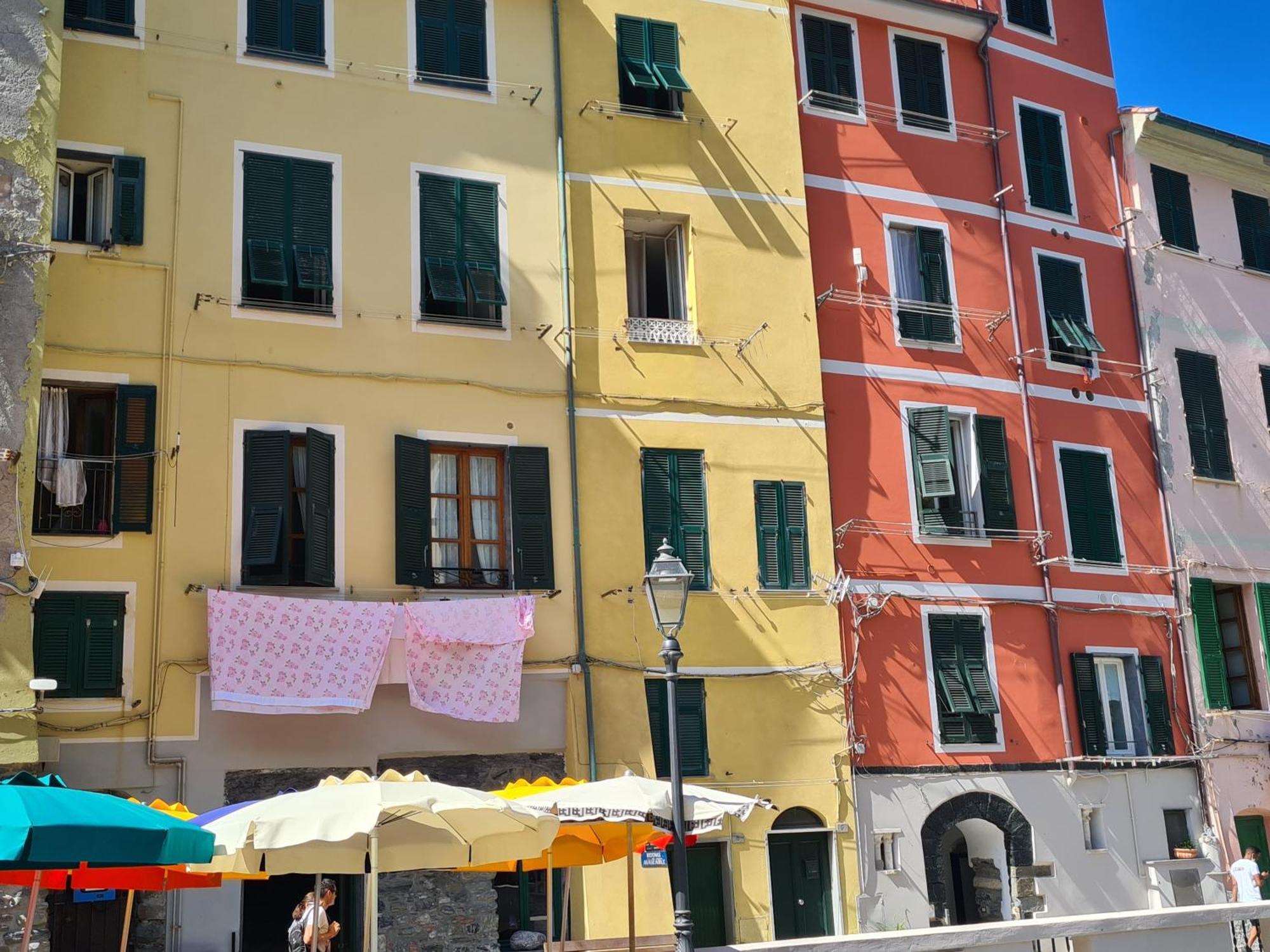 Vicolo Apartment, Pedestrian Centre, 2Bdr, 2,5 Bth, Aircondo, Private Parking, Easy To Train And Ferries, City Life 斯培西亚 外观 照片