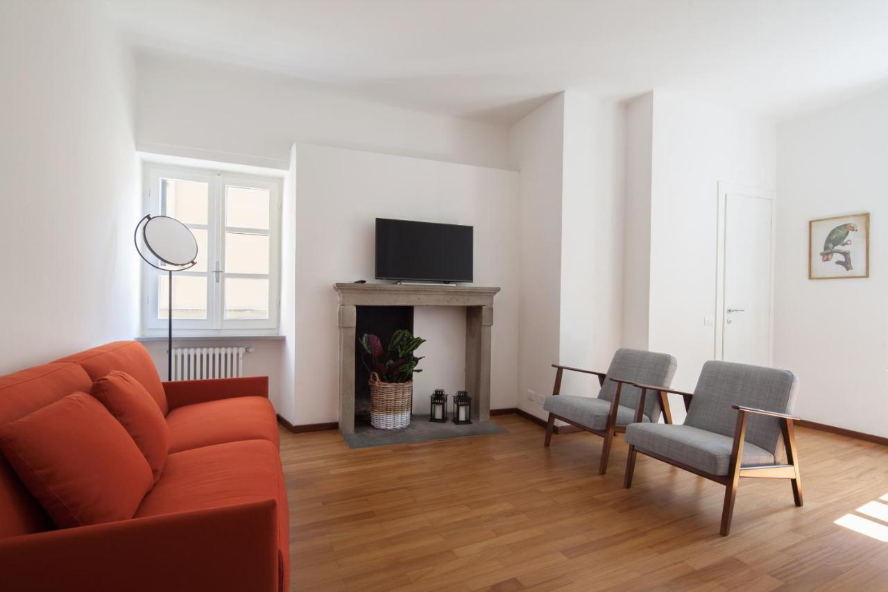 Vicolo Apartment, Pedestrian Centre, 2Bdr, 2,5 Bth, Aircondo, Private Parking, Easy To Train And Ferries, City Life 斯培西亚 外观 照片