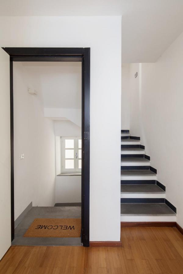 Vicolo Apartment, Pedestrian Centre, 2Bdr, 2,5 Bth, Aircondo, Private Parking, Easy To Train And Ferries, City Life 斯培西亚 外观 照片