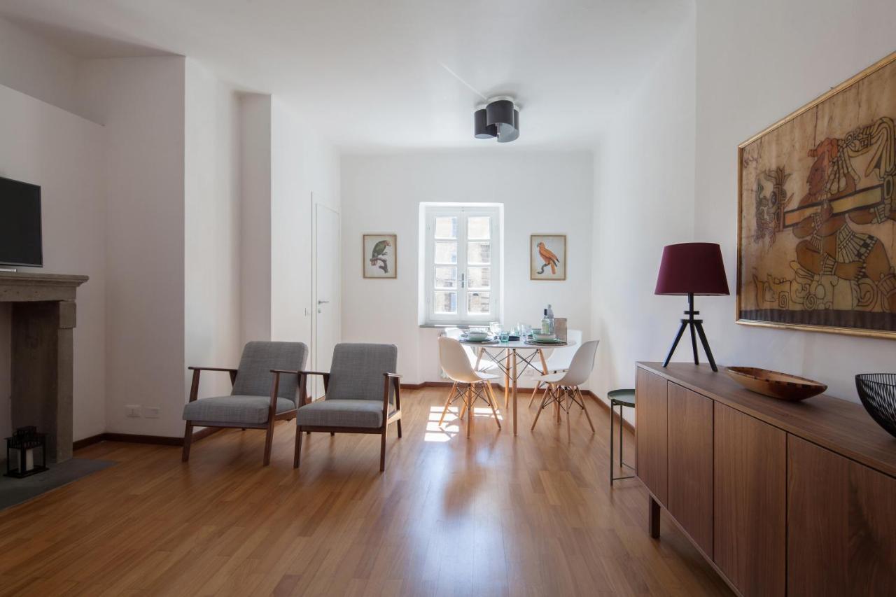 Vicolo Apartment, Pedestrian Centre, 2Bdr, 2,5 Bth, Aircondo, Private Parking, Easy To Train And Ferries, City Life 斯培西亚 外观 照片