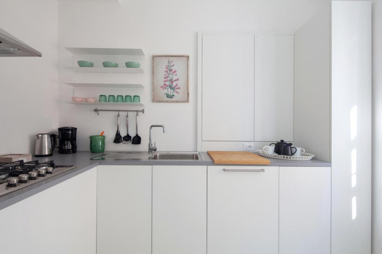 Vicolo Apartment, Pedestrian Centre, 2Bdr, 2,5 Bth, Aircondo, Private Parking, Easy To Train And Ferries, City Life 斯培西亚 外观 照片