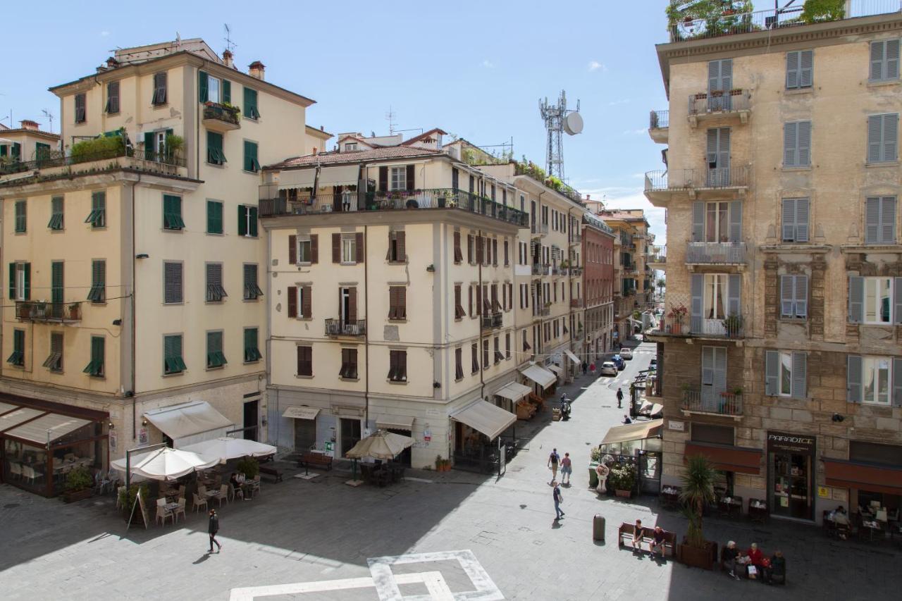 Vicolo Apartment, Pedestrian Centre, 2Bdr, 2,5 Bth, Aircondo, Private Parking, Easy To Train And Ferries, City Life 斯培西亚 外观 照片